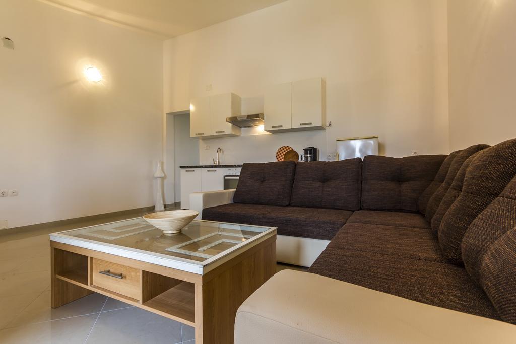 Apartments Gloria Ližnjan Extérieur photo