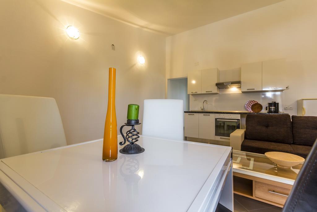 Apartments Gloria Ližnjan Extérieur photo
