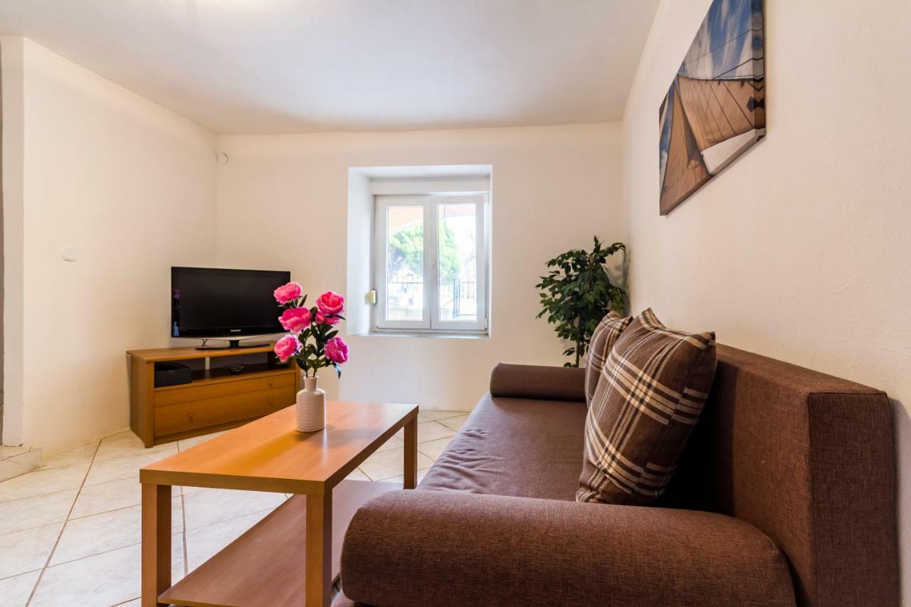 Apartments Gloria Ližnjan Extérieur photo