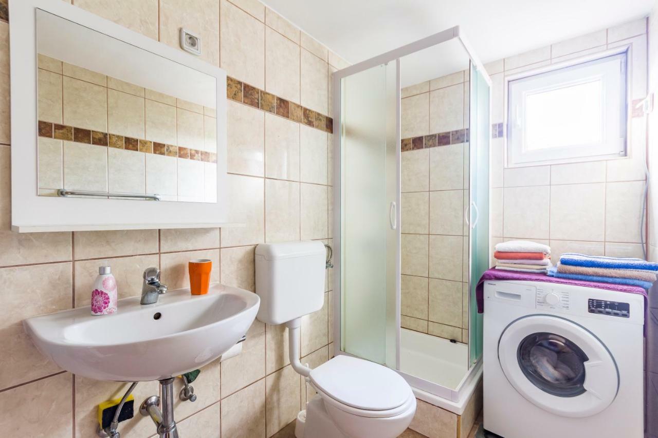 Apartments Gloria Ližnjan Extérieur photo